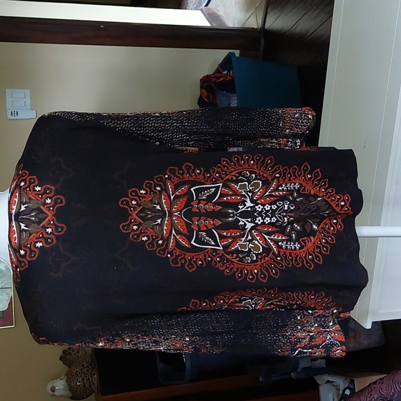 Nygard collection top size large  length from shoulder to bottom is 25, - Picture 3 of 9